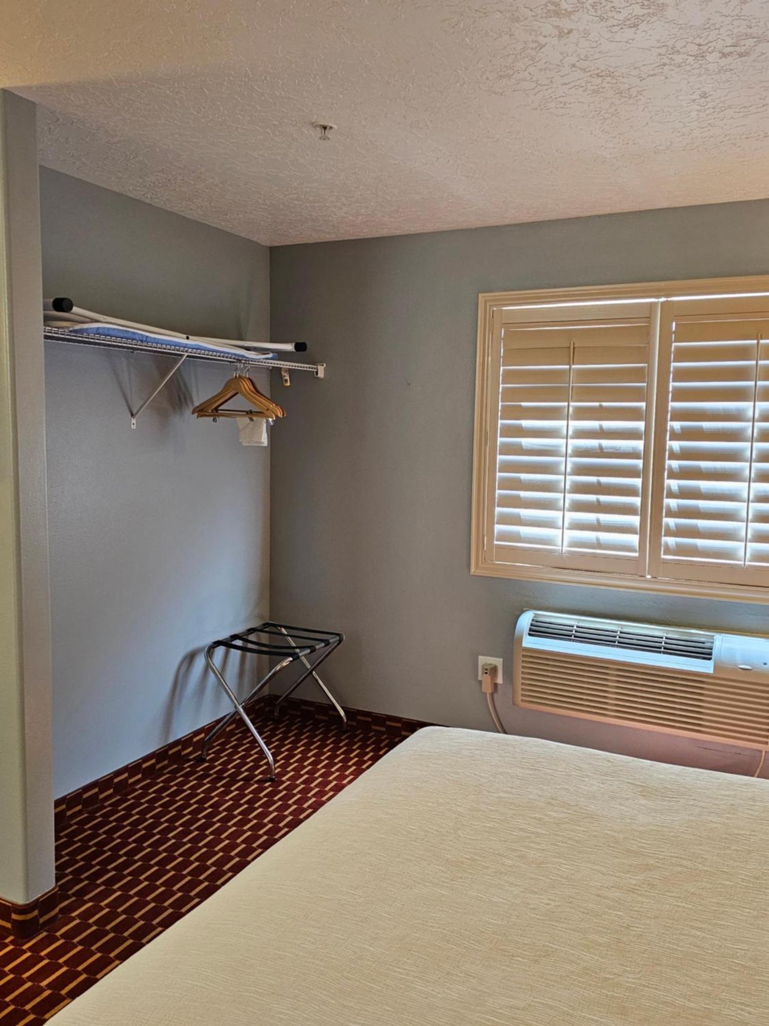 Executive Inn & Suites Extended Stay - Vernal Exteriör bild