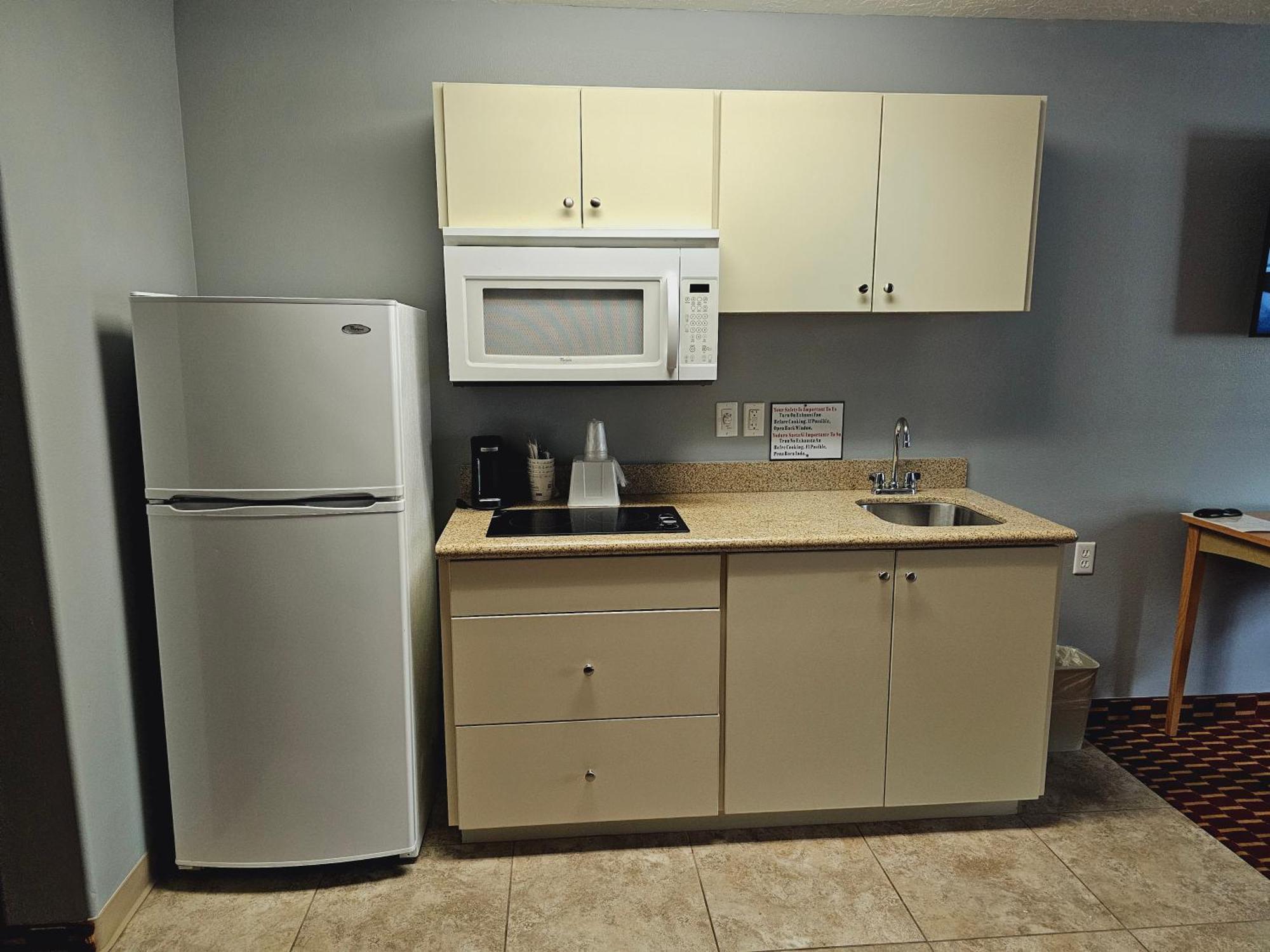 Executive Inn & Suites Extended Stay - Vernal Exteriör bild