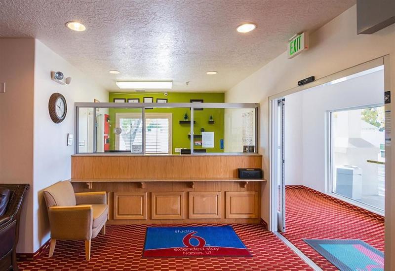 Executive Inn & Suites Extended Stay - Vernal Exteriör bild